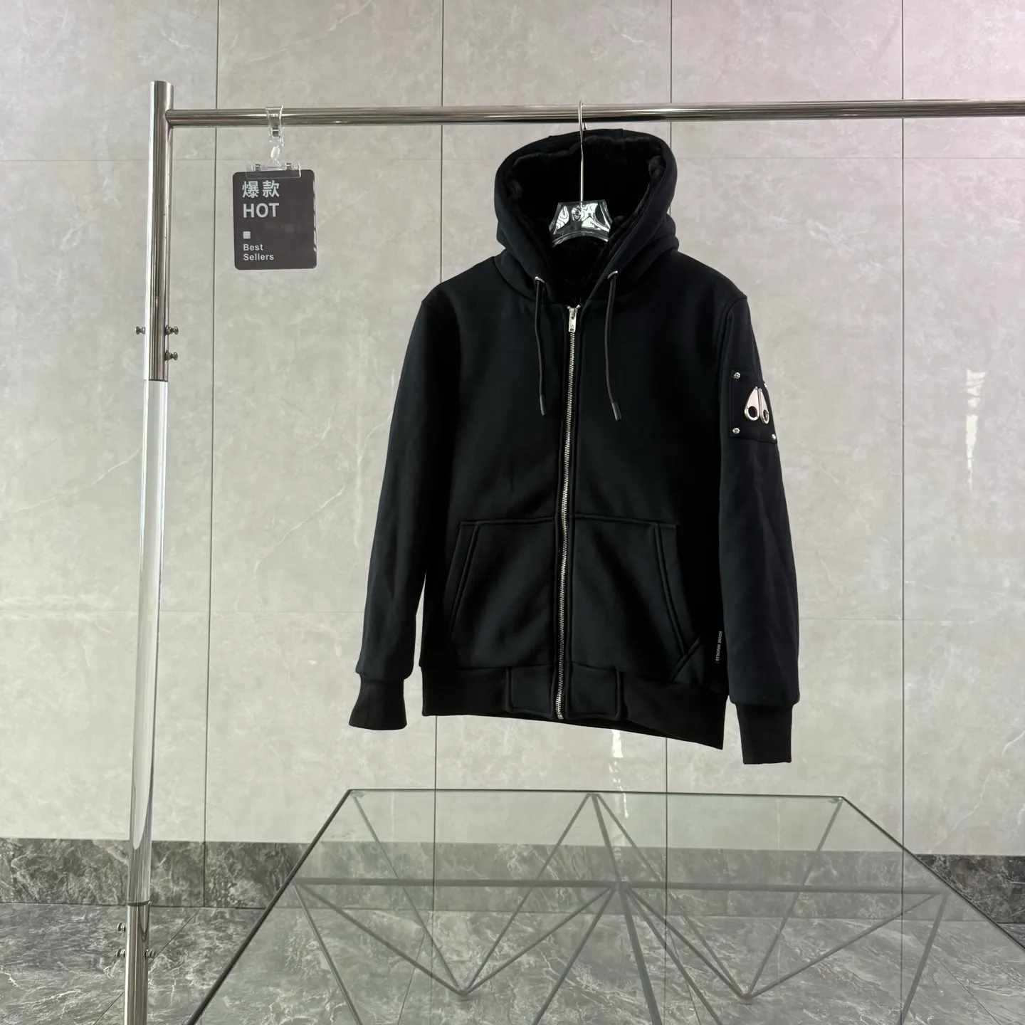 （ ） Moose Knuckles SS 23 、 ， ， ， 🍃 ， ， ， ☁️ ！ ♾️ ： ， Premium ， Authentic ！ Size：S-XXL 👉 👉